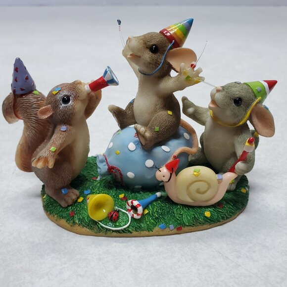 Charming Tails "Party Animals" Figurine Collectible - Picture 8 of 9